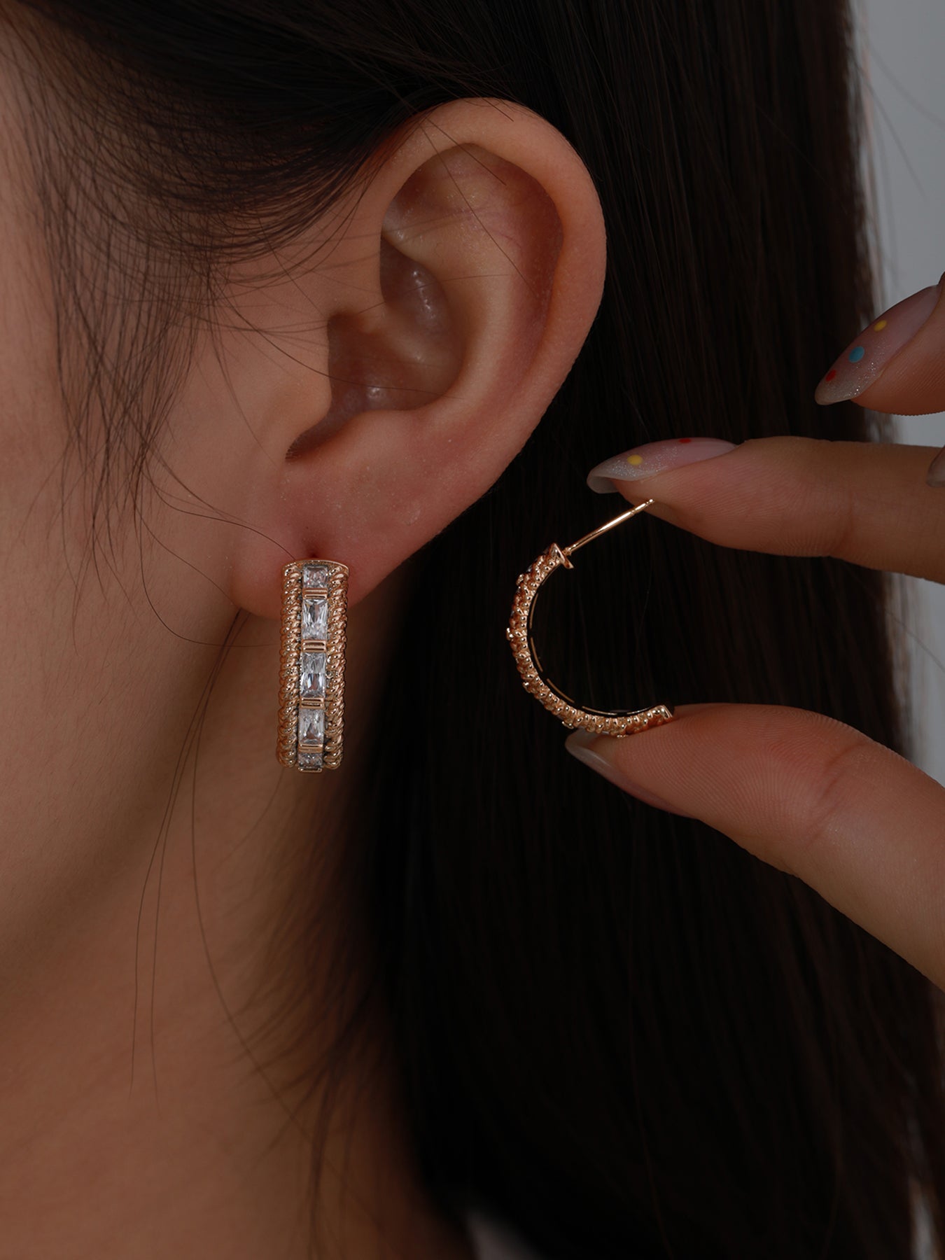 Fashionable, simple and fresh 14K gold micro inlaid geometric earrings