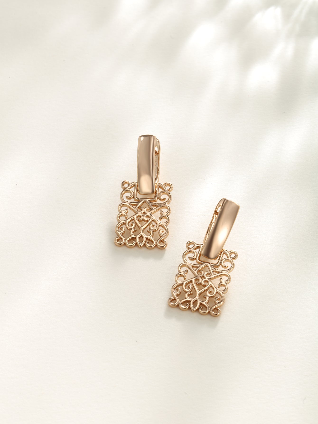 Copper zinc alloy simple and niche personality hollow square earrings