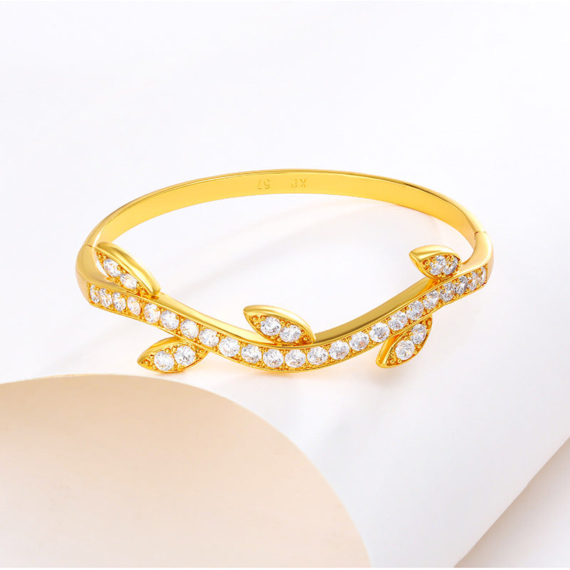 Personalized Leaf Style Diamond Set Fine Bracelet