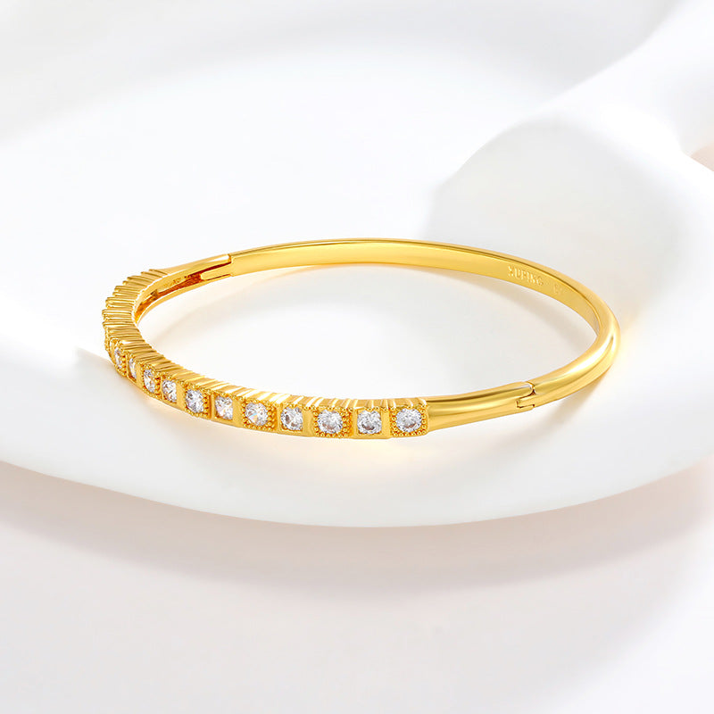 Alloy studded diamond gold wristband