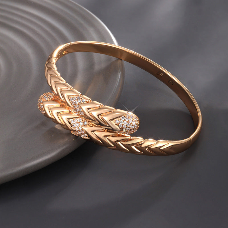 Plated with 18K gold alloy micro inlaid bracelet