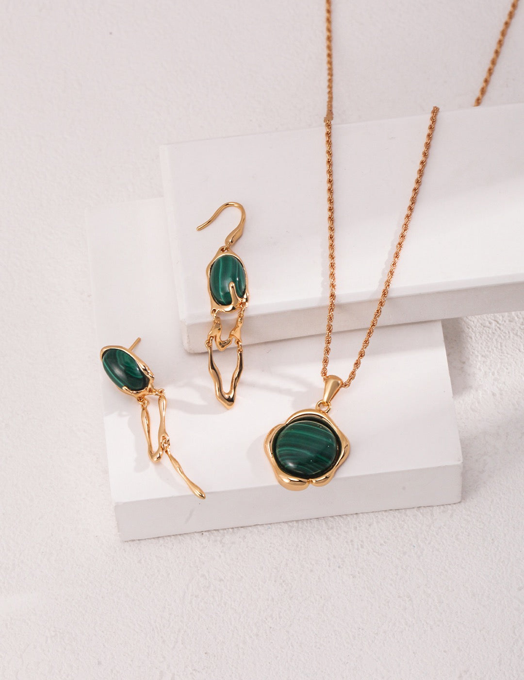 Natural Treasure · Malachite Jewelry Set